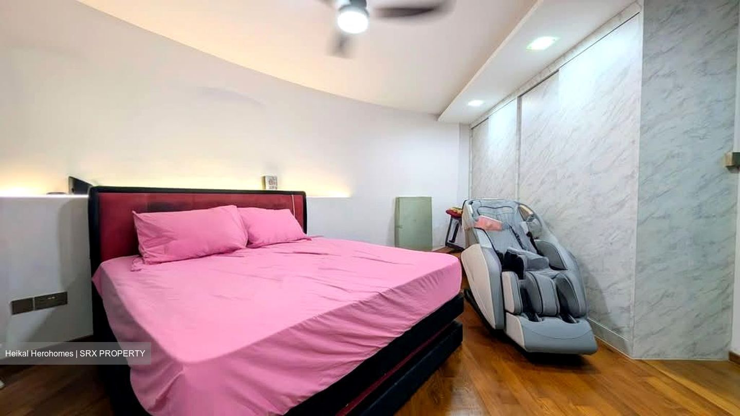 Blk 313 Tampines Street 33 (Tampines), HDB Executive #573039801